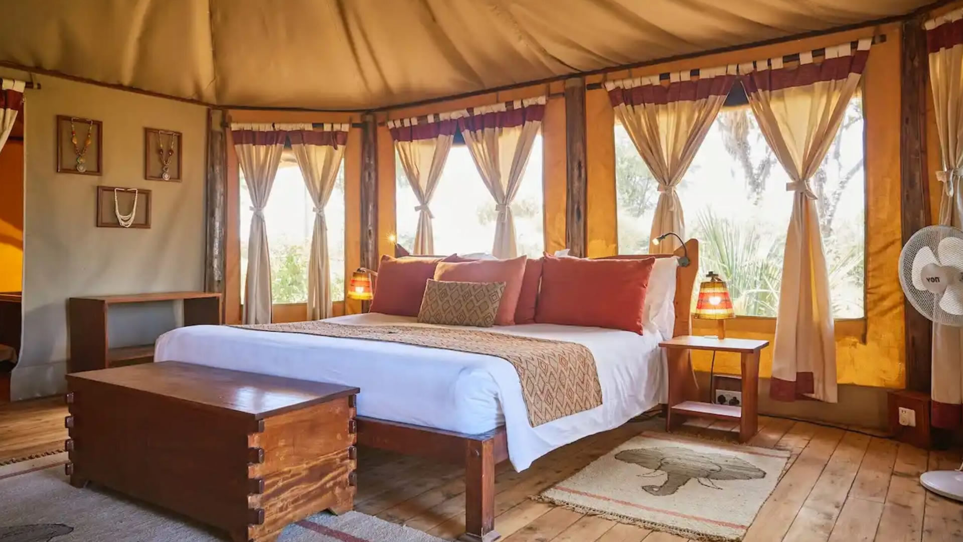 Suite, Elephant Bedroom Camp
