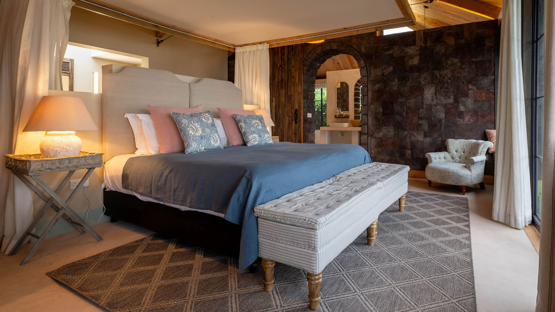 Luxury Suite, Loldia House
