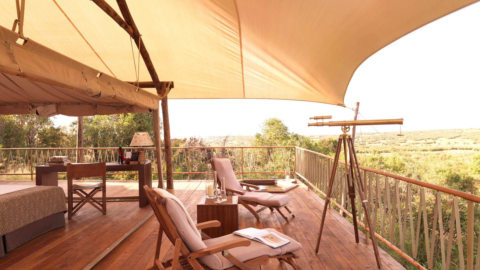 Mara Bushtops luxury tent on the savannah
