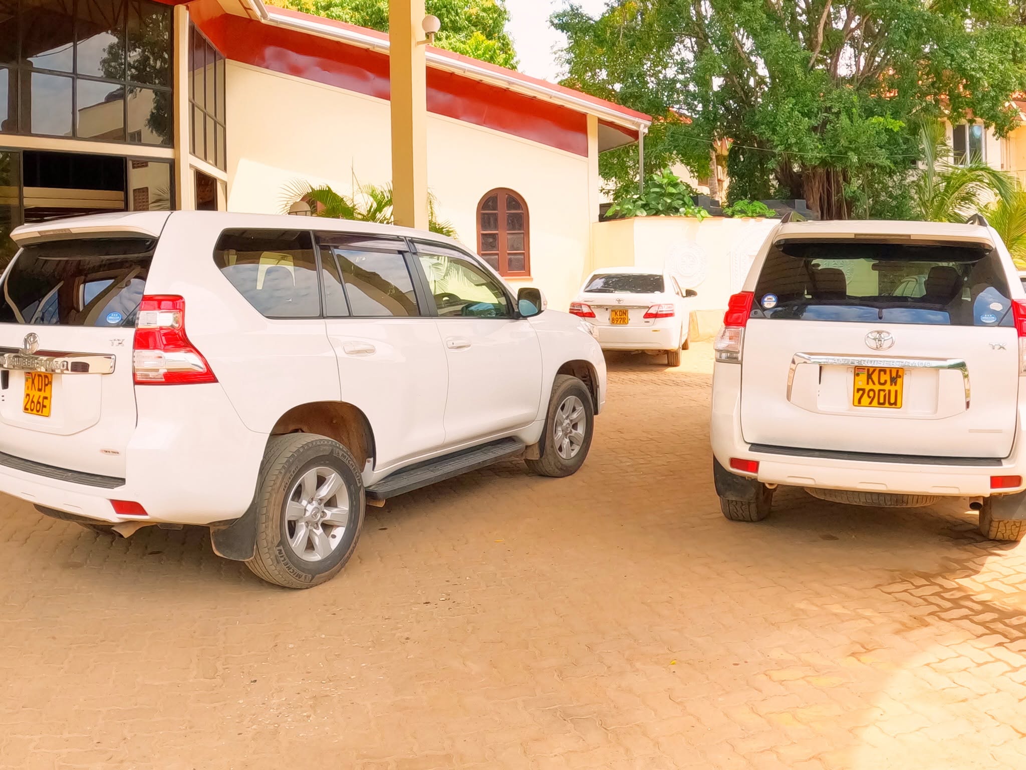 Kuldip Touring Vehicles